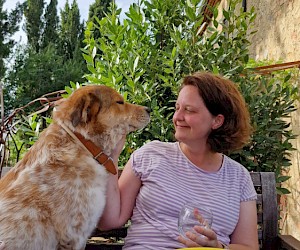 Nina und Cornelias Hund Jake in Volterra